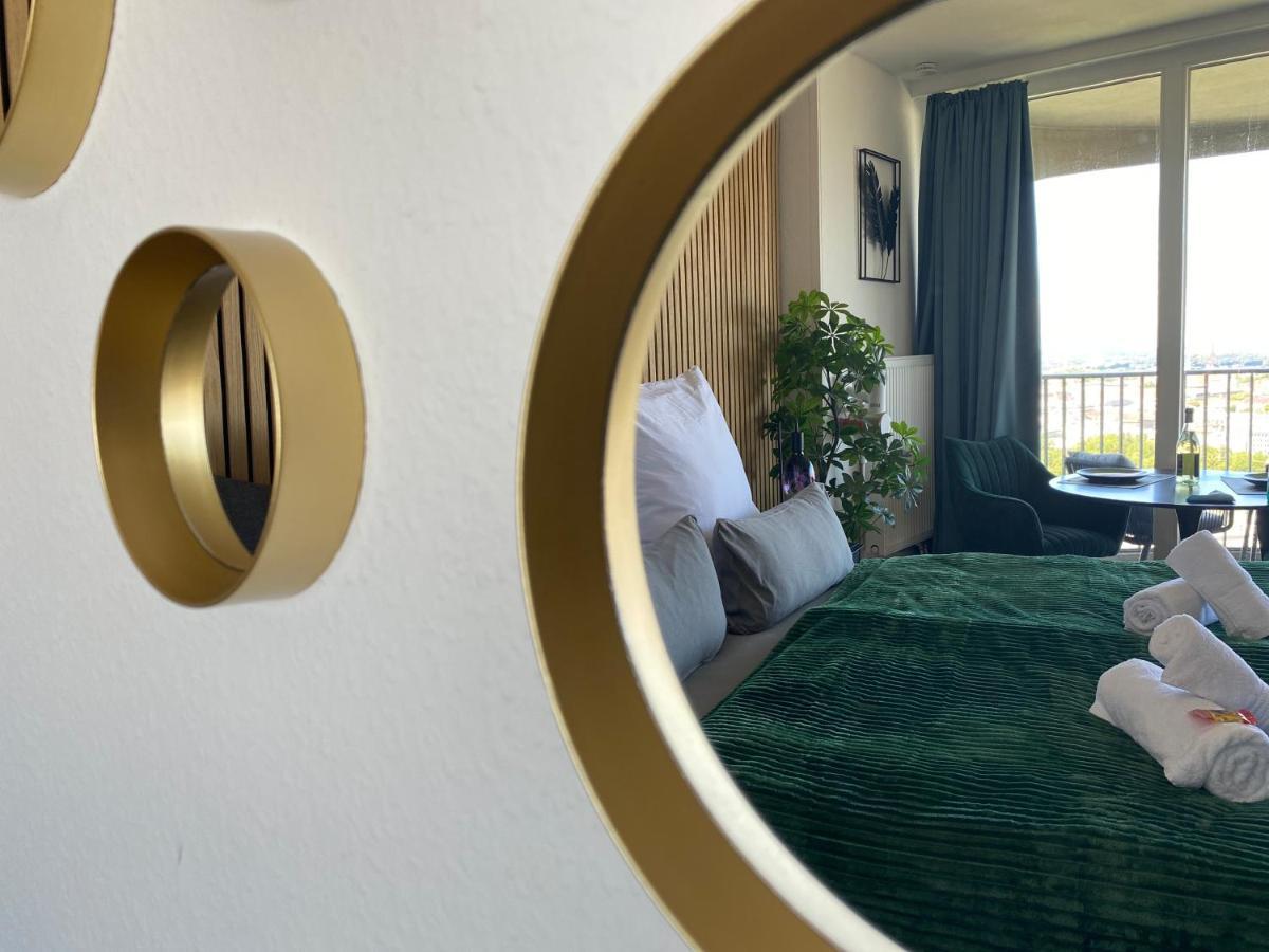 Hotel Tower I 26Th Floor I Boxspring I Nespresso Augsburg Exterior foto